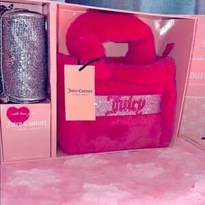 GIFT READY Juicy Couture Free Love Fuzzy Purse 👛 And Silver Barrel Purse Set